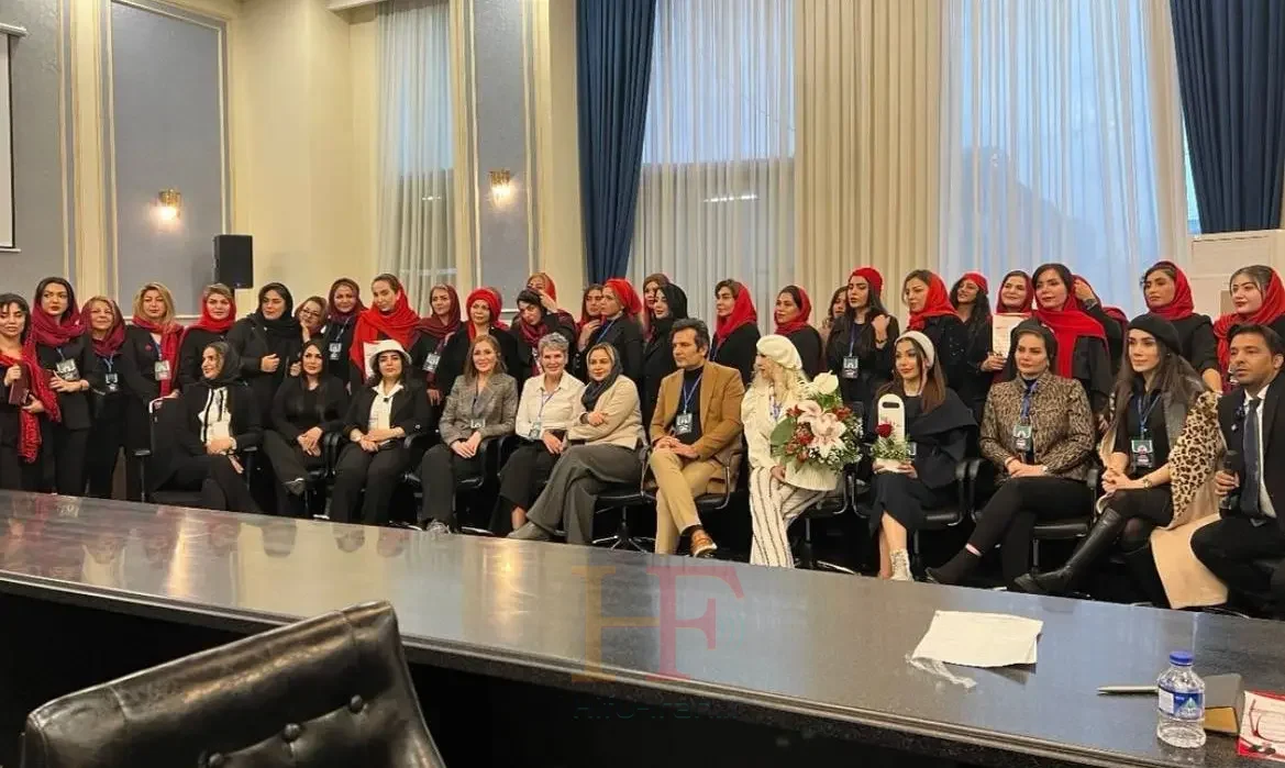 نمونه کار پاکسازی پوست کرج